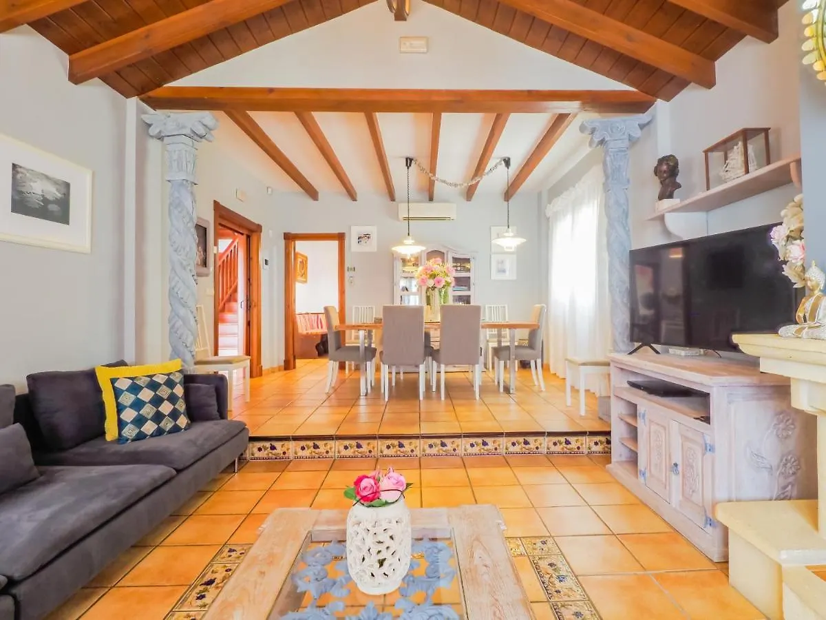 Cubo'S Villa Llanos De La Plata Alhaurín de la Torre 0*,  İspanya
