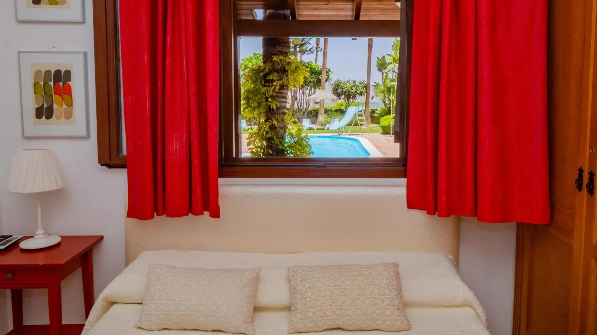Cubo'S Villa Llanos De La Plata Alhaurín de la Torre İspanya